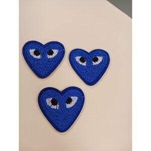 Ergonflow Iron Sew on Applique Patch : Heart Eyes (3 Patches) Blue
